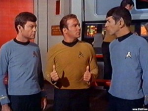 Dr. McCoy, Capitão Kirk e Spock